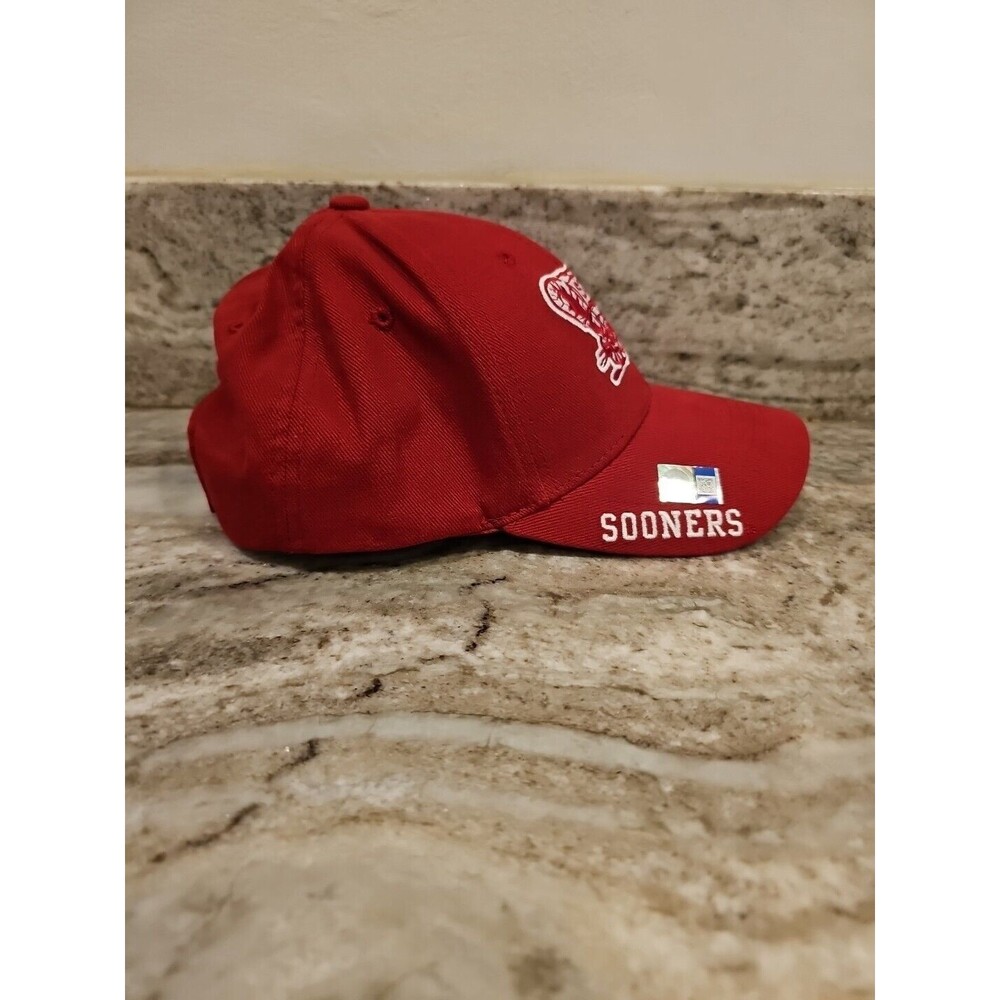 NEW Oklahoma Sooners OU Cap Captivating Headwear Embroidered Strap Back Red Hat - Picture 2 of 8